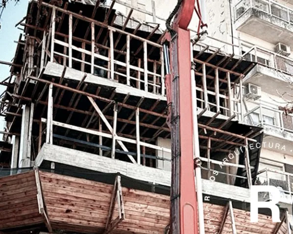 Arquitecto vs Maestro Mayor de Obra: ¿Cuál necesitás?